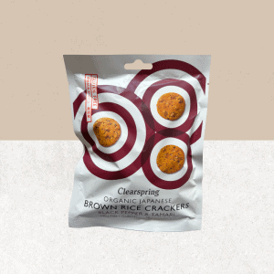 Sachet de crackers de riz complet sans gluten au poivre noir et tamari - Clearspring
