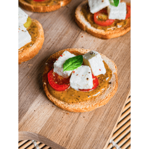 Recette à base de pâte à tartiner salée sans gluten et sans lactose saveur tomate et basilic