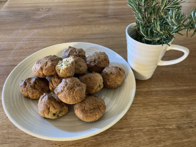 Brioches salées sans gluten aux herbes aromatiques avec mix de chez Kom&Sal