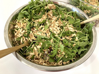 Salade de riz sans gluten aux amandes et aux cranberries